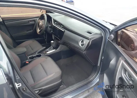 2018 Toyota Corolla Le z USA, uszkodzony, nr VIN 2T1BURHE3JC001619